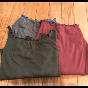 3 Hollister long sleeve ruffle top bundle Size L